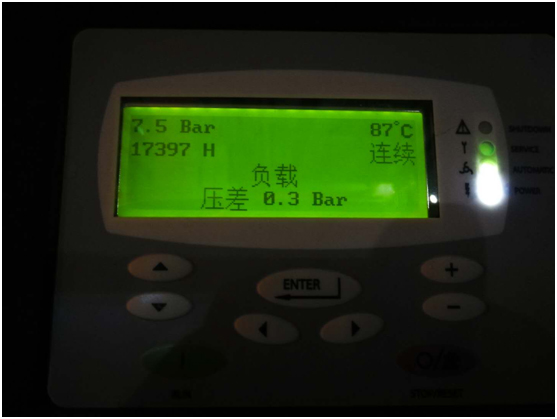 油氣分離器使用過程中因壓差過高被擊穿，造成跑油，油分配料不匹配造成壓差過高(圖5)